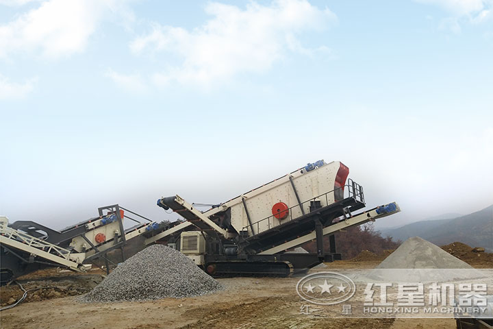 車載流動石子、粉碎機生產(chǎn)現(xiàn)場